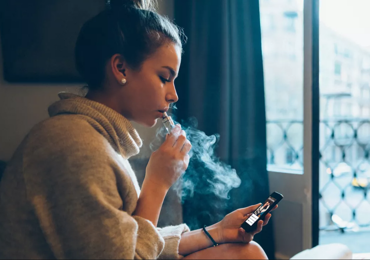 Can you smoke dry herb vape indoors?