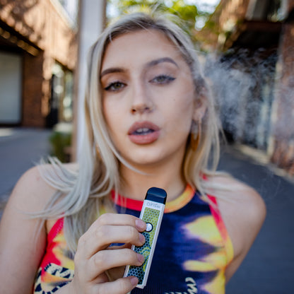 Airistech-airis Air Battery Wax Portable Vaporizer The airis Air catches your eyes quickly with its solid textured metal finish, gorgeous colors and ultra-compact form factor.